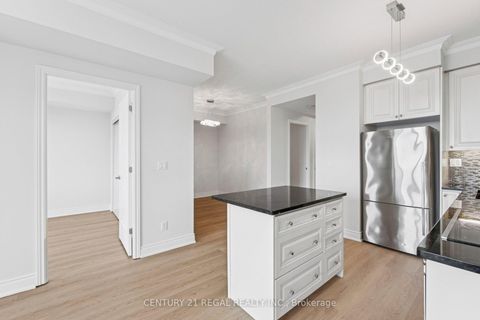 Photo 11 at 1206B - 9090 Yonge Street, South Richvale, Richmond Hill