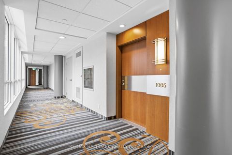 Photo 2 at 1005 - 211 Queens Quay W, Waterfront Communities C1, Toronto