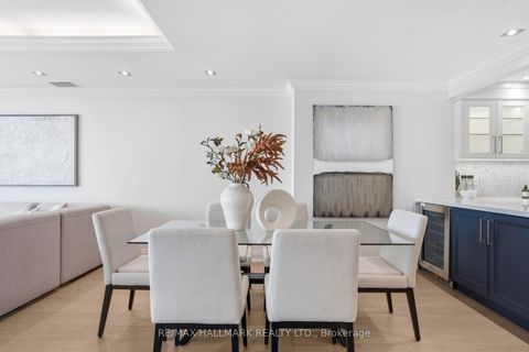 Photo 11 at 1005 - 211 Queens Quay W, Waterfront Communities C1, Toronto