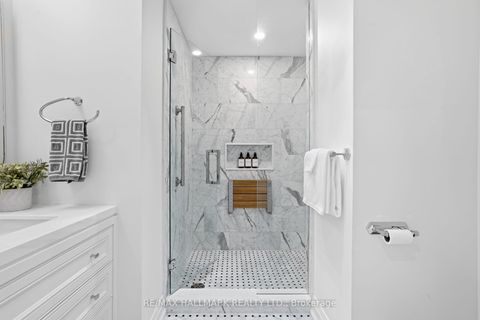 Photo 29 at 1005 - 211 Queens Quay W, Waterfront Communities C1, Toronto