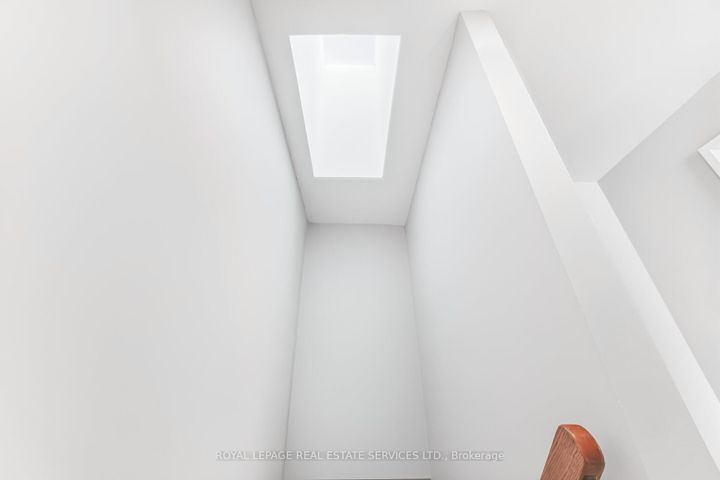 Photo 22 at 43 - 725 Vermouth Avenue, Mississauga Valleys, Mississauga