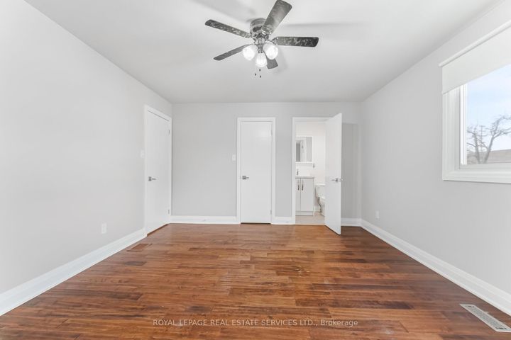 Photo 29 at 43 - 725 Vermouth Avenue, Mississauga Valleys, Mississauga