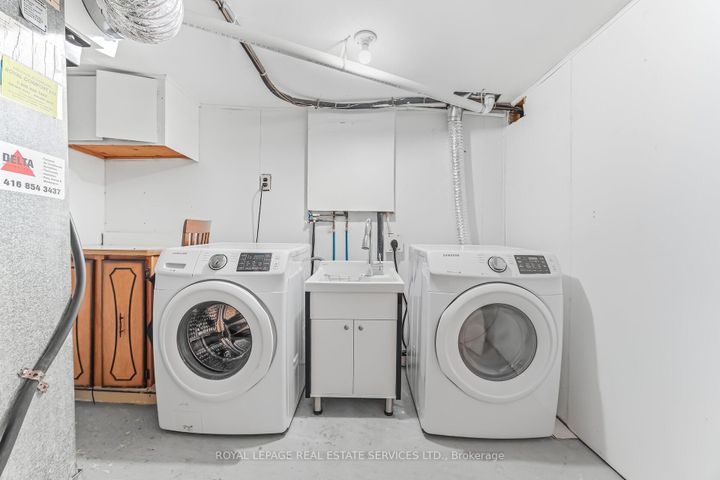 Photo 46 at 43 - 725 Vermouth Avenue, Mississauga Valleys, Mississauga