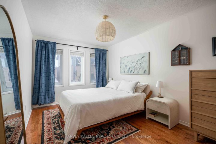 Photo 10 at 60 Tarragona Boulevard, Junction Area, Toronto
