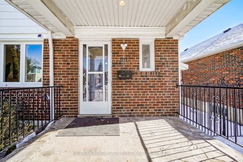 Photo 4 at 307 Glebemount Avenue, East York, Toronto