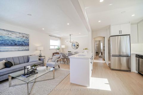 Photo 10 at 307 Glebemount Avenue, East York, Toronto