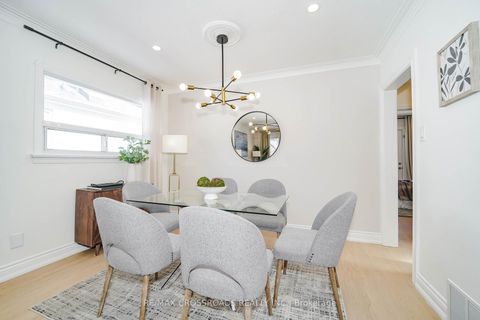 Photo 18 at 307 Glebemount Avenue, East York, Toronto