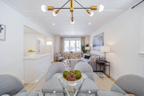 Photo 29 at 307 Glebemount Avenue, East York, Toronto