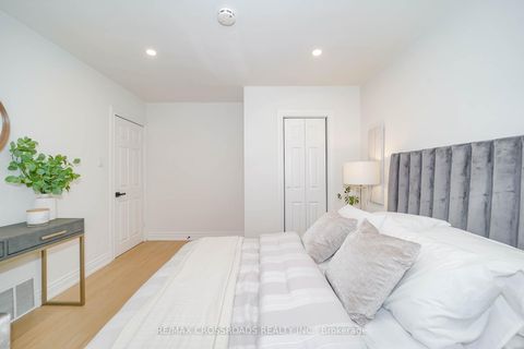 Photo 33 at 307 Glebemount Avenue, East York, Toronto