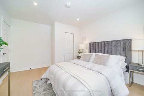 Photo 34 at 307 Glebemount Avenue, East York, Toronto