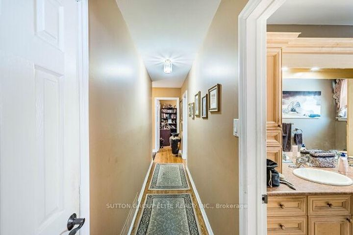Photo 19 at 1290 Winding Trail N, Applewood, Mississauga