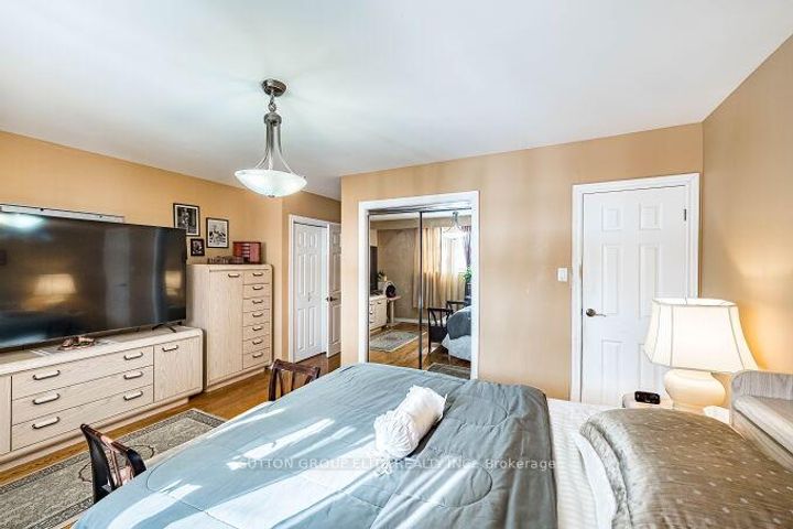 Photo 21 at 1290 Winding Trail N, Applewood, Mississauga