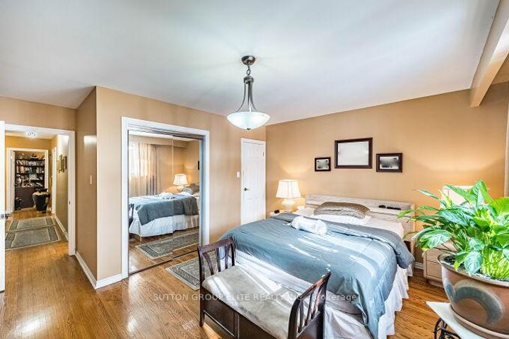 Photo 22 at 1290 Winding Trail N, Applewood, Mississauga