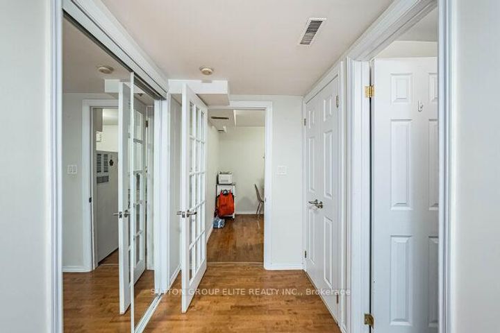 Photo 39 at 1290 Winding Trail N, Applewood, Mississauga