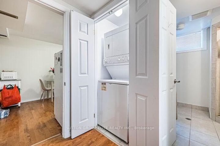 Photo 44 at 1290 Winding Trail N, Applewood, Mississauga