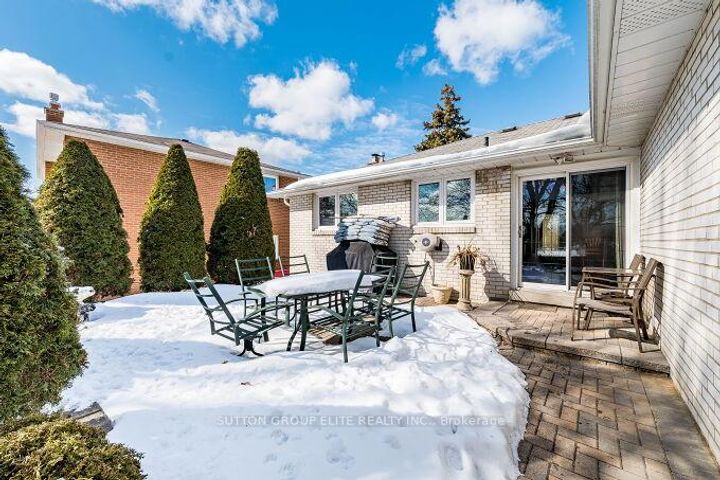 Photo 46 at 1290 Winding Trail N, Applewood, Mississauga