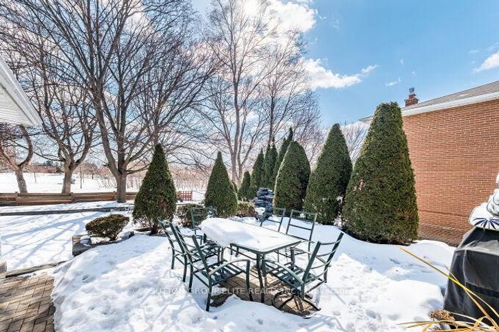 Photo 47 at 1290 Winding Trail N, Applewood, Mississauga