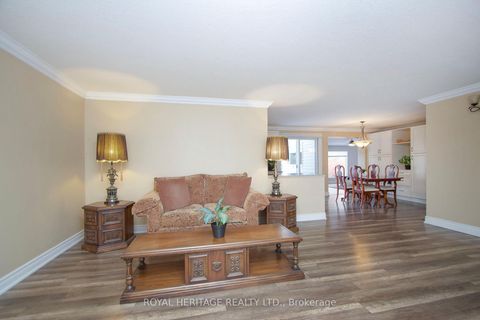 Photo 5 at 11 Heritage Lane, Newcastle, Clarington