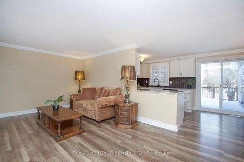 Photo 6 at 11 Heritage Lane, Newcastle, Clarington