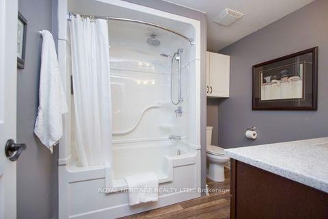 Photo 19 at 11 Heritage Lane, Newcastle, Clarington