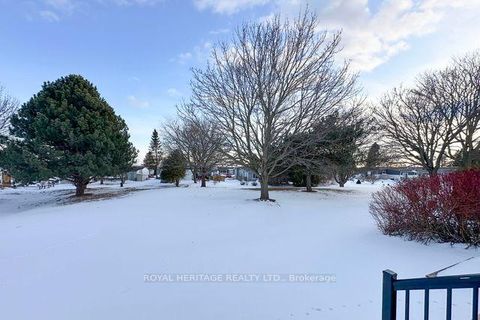 Photo 32 at 11 Heritage Lane, Newcastle, Clarington