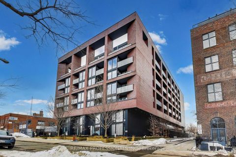 Photo 2 at 414 - 383 Sorauren Avenue, Roncesvalles, Toronto