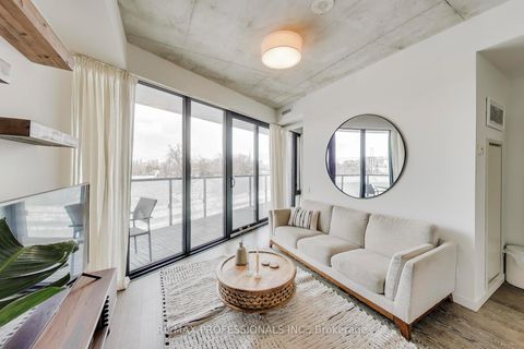 Photo 8 at 414 - 383 Sorauren Avenue, Roncesvalles, Toronto