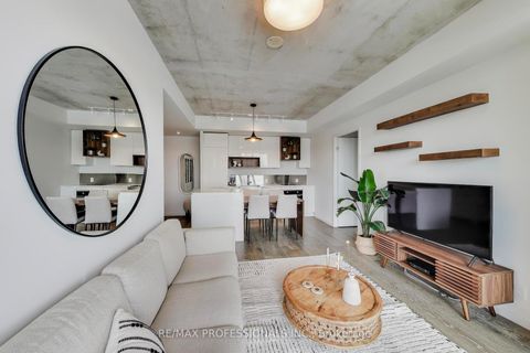 Photo 10 at 414 - 383 Sorauren Avenue, Roncesvalles, Toronto