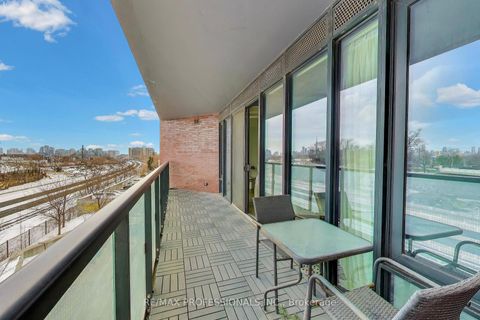 Photo 26 at 414 - 383 Sorauren Avenue, Roncesvalles, Toronto