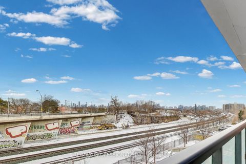 Photo 28 at 414 - 383 Sorauren Avenue, Roncesvalles, Toronto