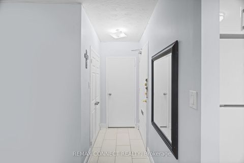 Photo 3 at 506 - 825 Kennedy Road, Ionview, Toronto