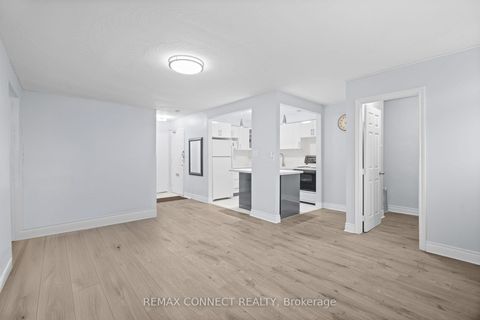 Photo 8 at 506 - 825 Kennedy Road, Ionview, Toronto