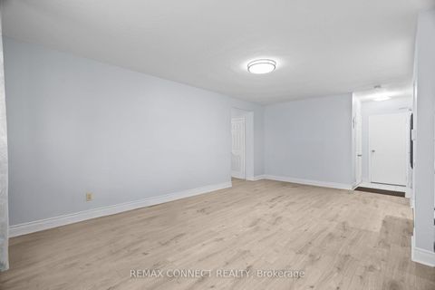 Photo 11 at 506 - 825 Kennedy Road, Ionview, Toronto