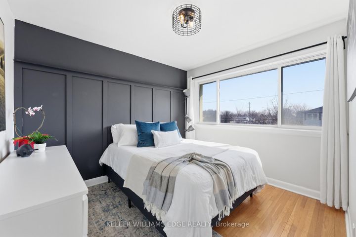 Photo 10 at 4527 Bennett Road, Shoreacres, Burlington