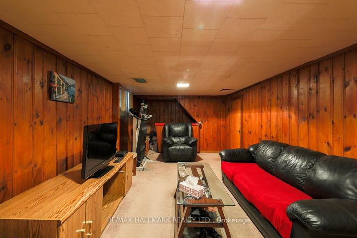 Photo 12 at 21 Phenix Drive, Cliffside, Toronto