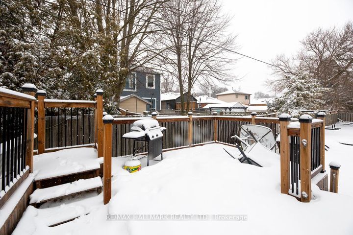 Photo 17 at 21 Phenix Drive, Cliffside, Toronto