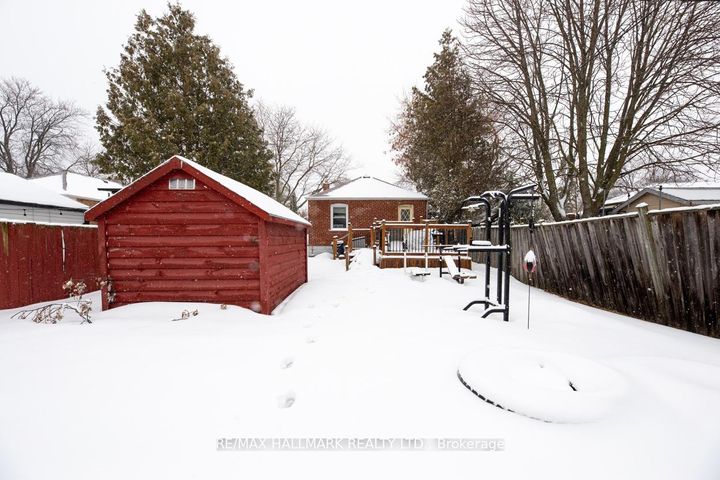 Photo 22 at 21 Phenix Drive, Cliffside, Toronto