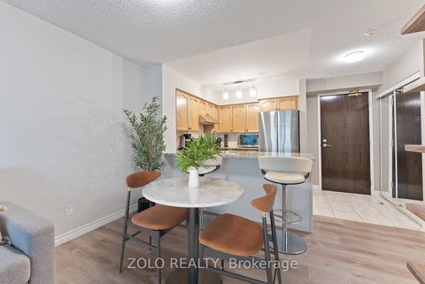 Photo 8 at 909 - 18 Spring Garden Avenue, Willowdale East, Toronto