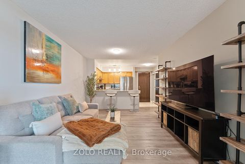 Photo 10 at 909 - 18 Spring Garden Avenue, Willowdale East, Toronto