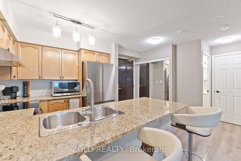 Photo 15 at 909 - 18 Spring Garden Avenue, Willowdale East, Toronto