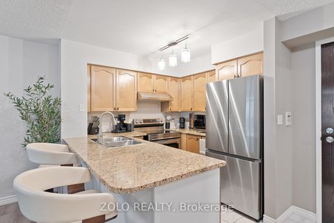 Photo 16 at 909 - 18 Spring Garden Avenue, Willowdale East, Toronto