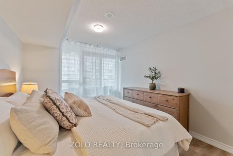 Photo 21 at 909 - 18 Spring Garden Avenue, Willowdale East, Toronto