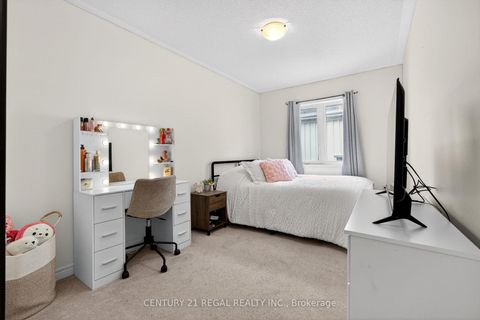 Photo 26 at 94 Thomas Woodlock Street, Newcastle, Clarington