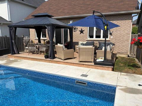 Photo 36 at 94 Thomas Woodlock Street, Newcastle, Clarington