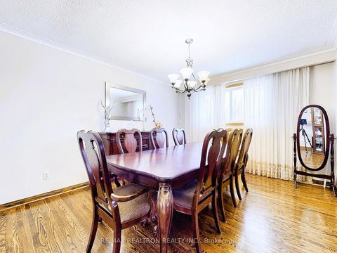 Photo 6 at 42 Banner Lane, King City, King