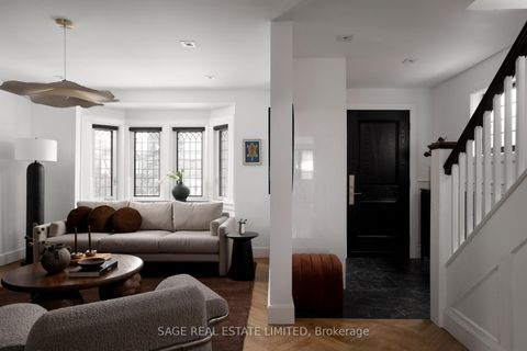 Photo 5 at 20 Verbena Avenue, Swansea, Toronto