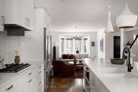 Photo 15 at 20 Verbena Avenue, Swansea, Toronto