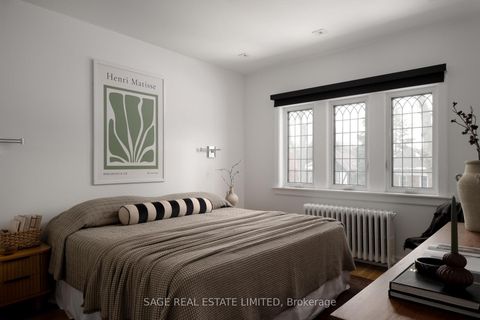 Photo 18 at 20 Verbena Avenue, Swansea, Toronto