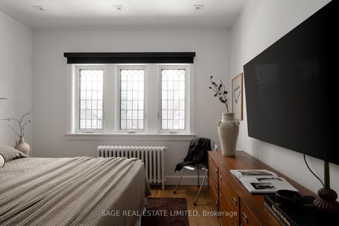 Photo 19 at 20 Verbena Avenue, Swansea, Toronto