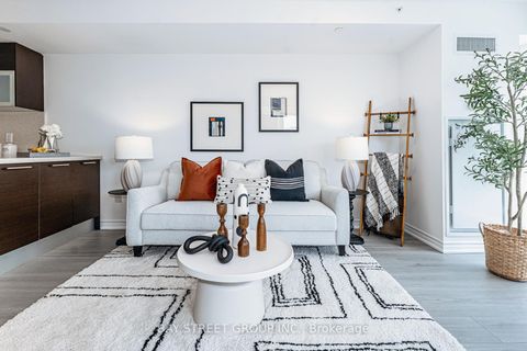 Photo 8 at 2201 - 386 Yonge Street, Bay Street Corridor, Toronto